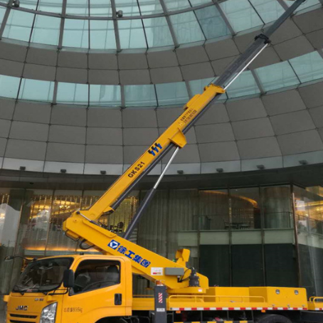 东山附近高空作业车租赁｜安全设备租赁｜高空安装|工程定制化方案｜亿立达设备租赁